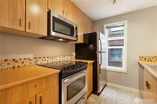 1700 Bellevue Ave, Seattle, WA 98122 - Photo 6