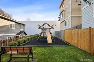 1128 Chestnut St, Everett, WA 98201 - Photo 30