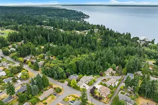 16116 68th Ave W, Edmonds, WA 98026 - Photo 40