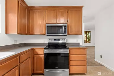 1621 E 34th Street, Tacoma, WA 98404 - Photo 8