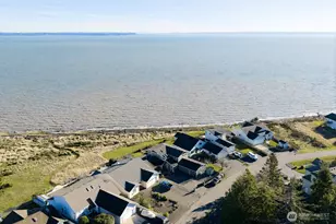 120 Sunrise Ave SE, Ocean Shores, WA 98569 - Photo 2
