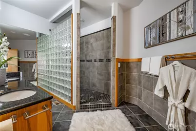 2176 Montfort Avenue, Blaine, WA 98230 - Photo 18