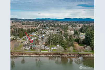 2176 Montfort Avenue, Blaine, WA 98230 - Photo 2