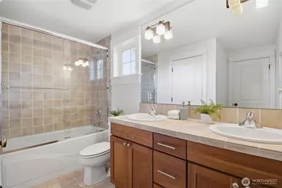 3020 14th Avenue W #B, Seattle, WA 98119 - Photo 18