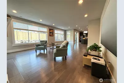 610 Field Place NE, Renton, WA 98059 - Photo 14