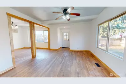 330 N Alder Street, Burlington, WA 98233 - Photo 6