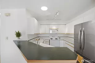 11130 SE 208th St, Kent, WA 98031 - Photo 8