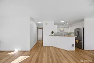 11130 SE 208th St, Kent, WA 98031 - Photo 6