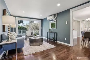 10333 Densmore Ave N, Seattle, WA 98133 - Photo 12