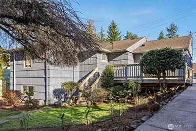 10333 Densmore Avenue N, Seattle, WA 98133 - Photo 30