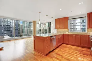 10650 NE 9th Pl, Bellevue, WA 98004 - Photo 6