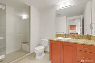 10650 NE 9th Pl, Bellevue, WA 98004 - Photo 16