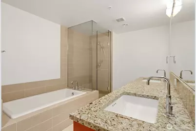 10650 NE 9th Place #1520, Bellevue, WA 98004 - Photo 12