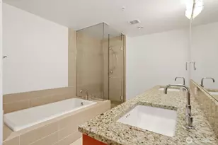 10650 NE 9th Pl, Bellevue, WA 98004 - Photo 12