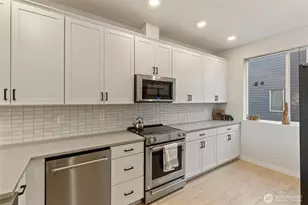 2126 N 147th St, Shoreline, WA 98133 - Photo 14