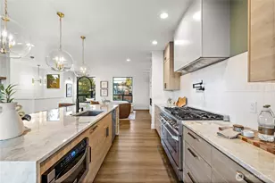 721 N 80th St, Seattle, WA 98103 - Photo 14