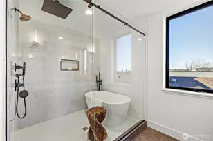 721 N 80th St, Seattle, WA 98103 - Photo 22