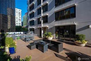 2100 3rd Ave, Seattle, WA 98121 - Photo 22