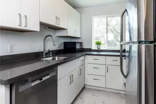 2100 N 106th, Seattle, WA 98133 - Photo 6