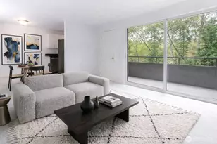 2100 N 106th, Seattle, WA 98133 - Photo 2