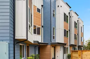 7426 2nd Ave NE, Seattle, WA 98115 - Photo 2