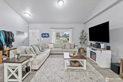 321 W H Street, Shelton, WA 98584 - Photo 4