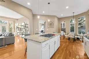 25913 SE 159th St, Issaquah, WA 98027 - Photo 18