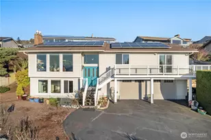 5737 Overlook Ave NE, Tacoma, WA 98422 - Photo 4