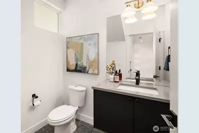 1715 17th Avenue, Seattle, WA 98122 - Photo 4