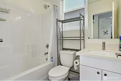 1017 NE 55th Street, Seattle, WA 98105 - Photo 8