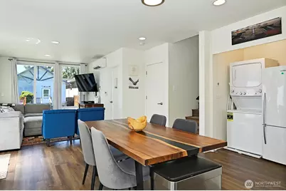 1017 NE 55th Street, Seattle, WA 98105 - Photo 6