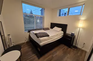 1017 NE 55th St, Seattle, WA 98105 - Photo 14