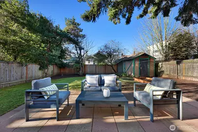 8319 16th Avenue NW, Seattle, WA 98117 - Photo 24