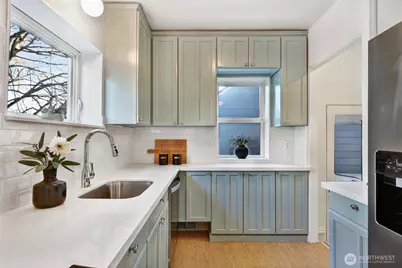 8319 16th Avenue NW, Seattle, WA 98117 - Photo 8
