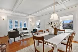 318 N 77th St, Seattle, WA 98103 - Photo 10