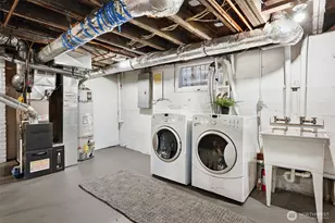 318 N 77th St, Seattle, WA 98103 - Photo 22