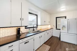 1205 NW Kerron St, Winlock, WA 98596 - Photo 6