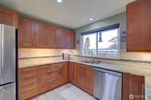 3702 201st Pl SW, Lynnwood, WA 98036 - Photo 10