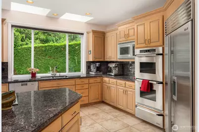 21315 SE 11th Street, Sammamish, WA 98075 - Photo 14