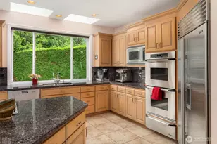 21315 SE 11th St, Sammamish, WA 98075 - Photo 14