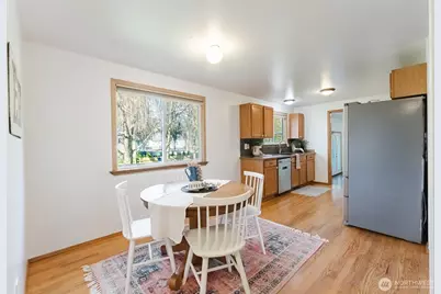 585 Poplar Place, Burlington, WA 98233 - Photo 10