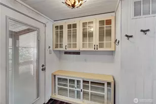 18425 NE 95th St, Redmond, WA 98052 - Photo 14