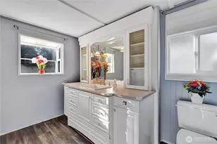 18425 NE 95th St, Redmond, WA 98052 - Photo 12