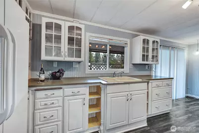 18425 NE 95th Street #95, Redmond, WA 98052 - Photo 2