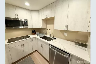 11049 18th Avenue SW, Seattle, WA 98146 - Photo 10