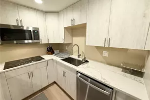 11049 18th Ave SW, Seattle, WA 98146 - Photo 10