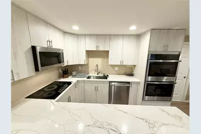 11049 18th Avenue SW, Seattle, WA 98146 - Photo 16