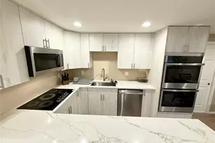 11049 18th Ave SW, Seattle, WA 98146 - Photo 16