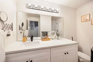 424 102nd Street SE, Bellevue, WA 98004 - Photo 10