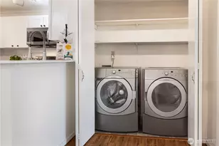 424 102nd Street SE, Bellevue, WA 98004 - Photo 16